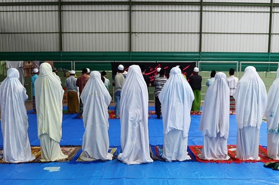 Indonesia warns of any possible attack against its Shia community